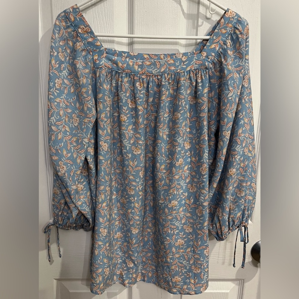 Blouse Women’s Lauren Conrad Blouse, Size Medium like new